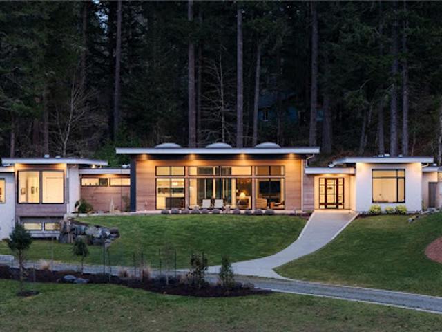 House for sale in Saanich, British Columbia