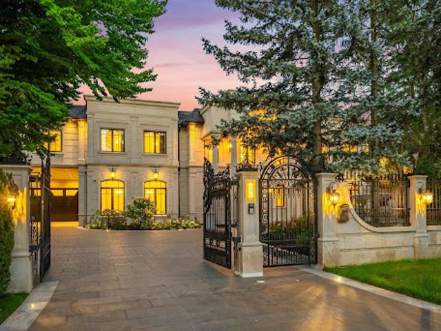 House for sale in Toronto, Golden Horseshoe