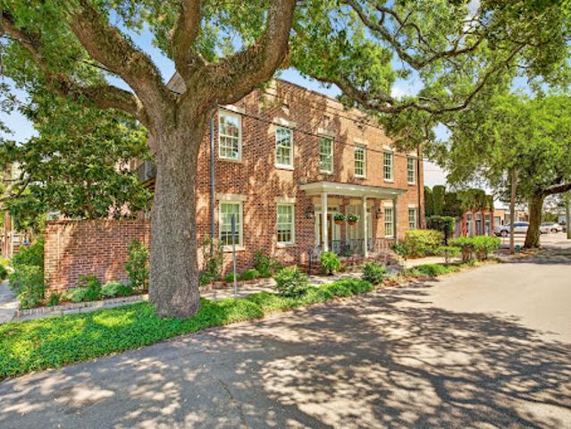 House for sale in Savannah, Georgia