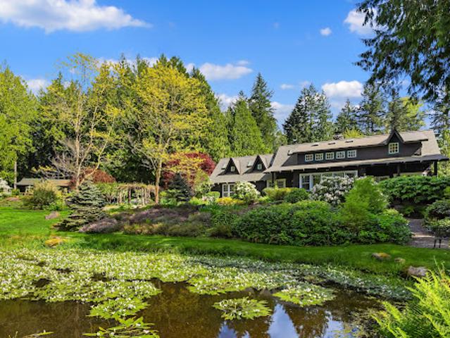 House for sale in Bainbridge Island, Washington