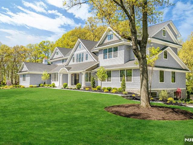 House for sale in Millburn, Essex County