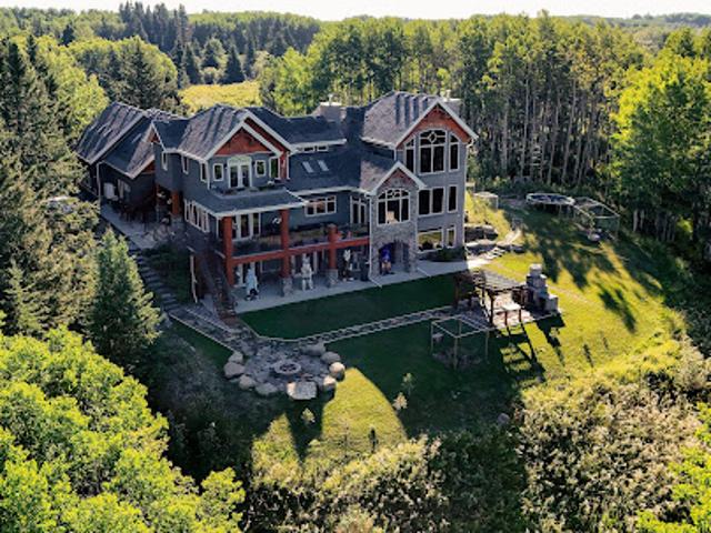 House for sale in Alberta