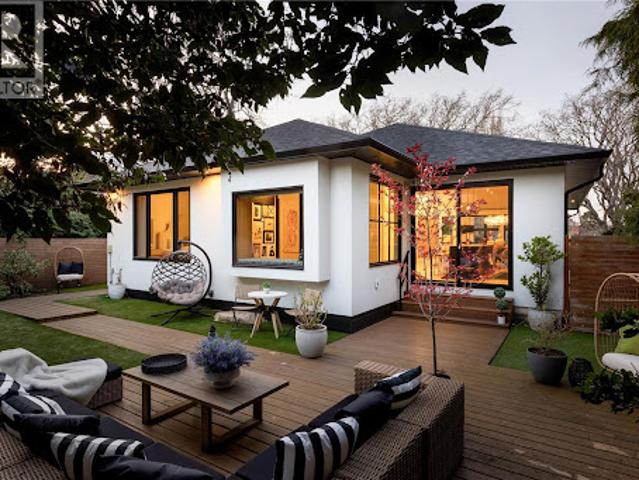 House for sale in Oak Bay, British Columbia