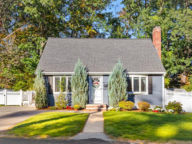 House for sale in Burlington, Middlesex County