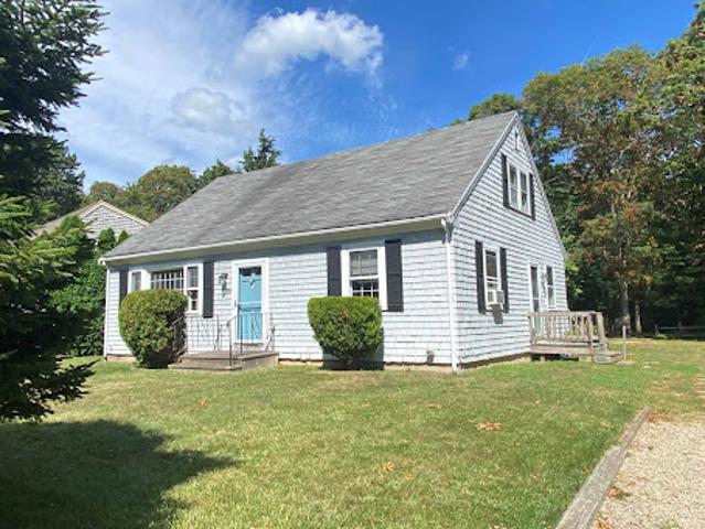 House for sale in Mashpee