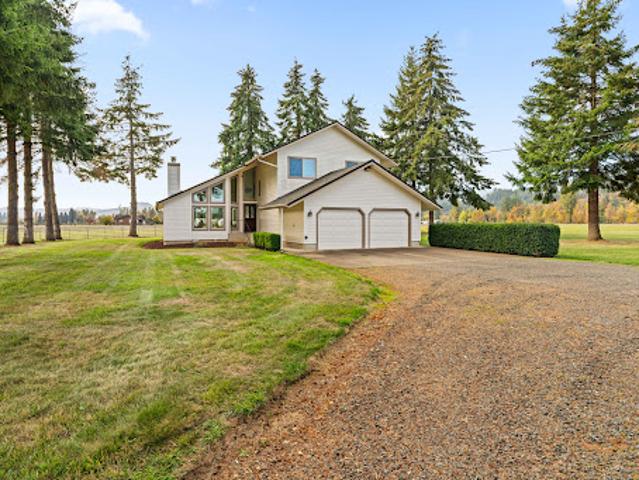 House for sale in Cottage Grove, Lane County