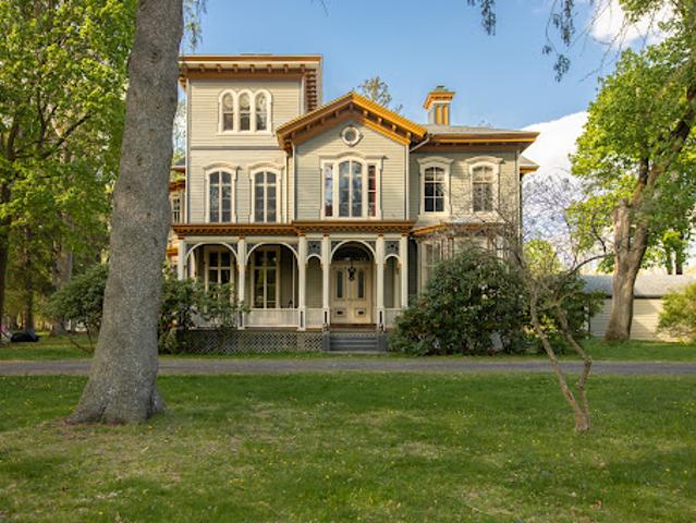 House for sale in Castleton On Hudson, New York