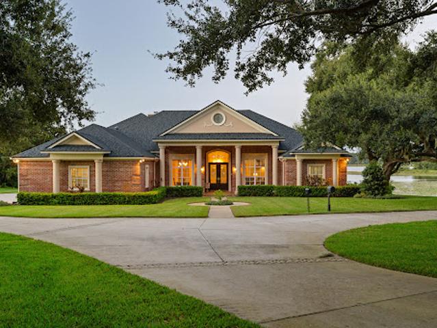 House for sale in Eustis, Florida