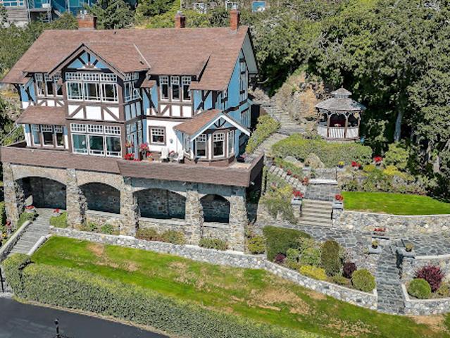 House for sale in Oak Bay, British Columbia