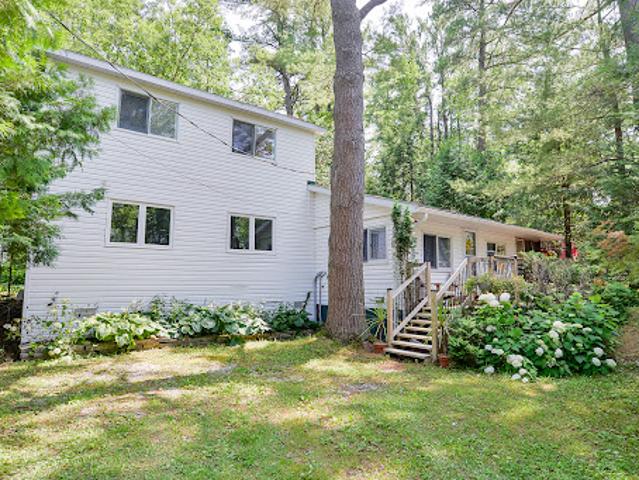 House for sale in Ontario