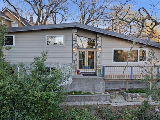 House for sale in Saanich, British Columbia