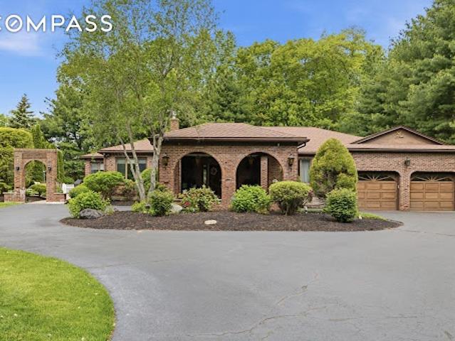 House for sale in Lynnfield, Massachusetts
