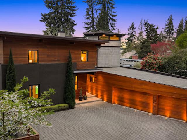 House for sale in Bellevue, Washington