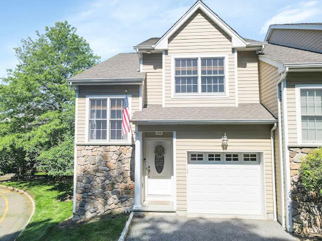 House for sale in Montvale, New Jersey