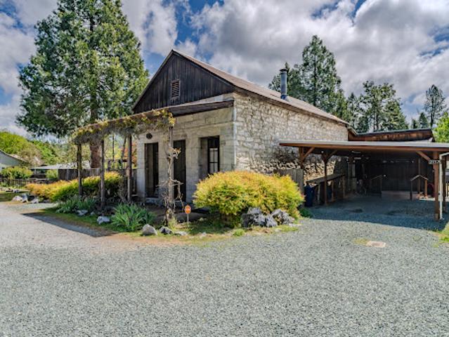 House for sale in Pine Grove, California