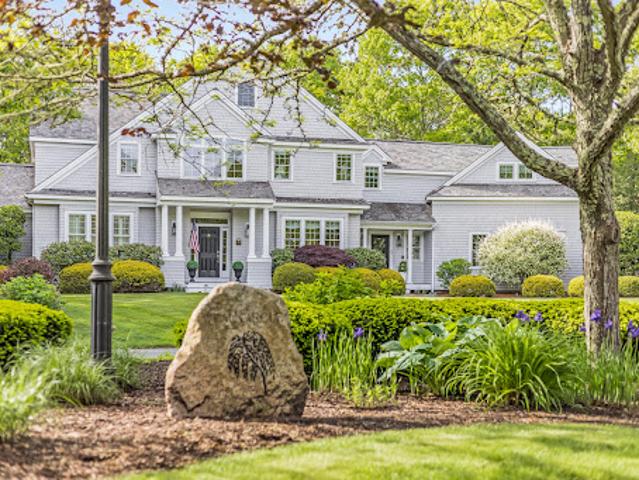 House for sale in Mashpee
