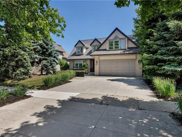House for sale in Oakville, Ontario
