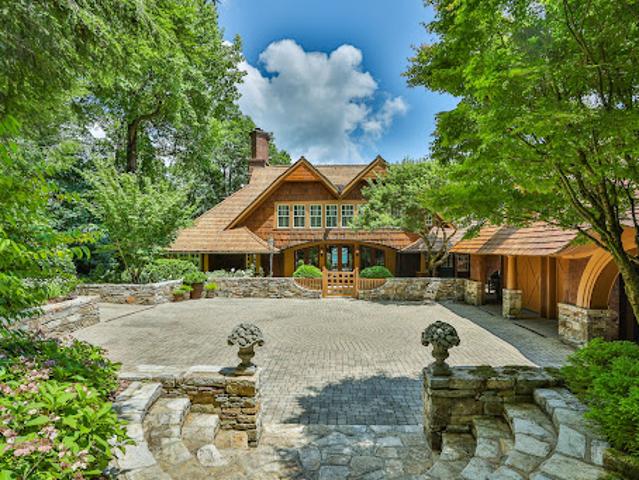 House for sale in Highlands, North Carolina