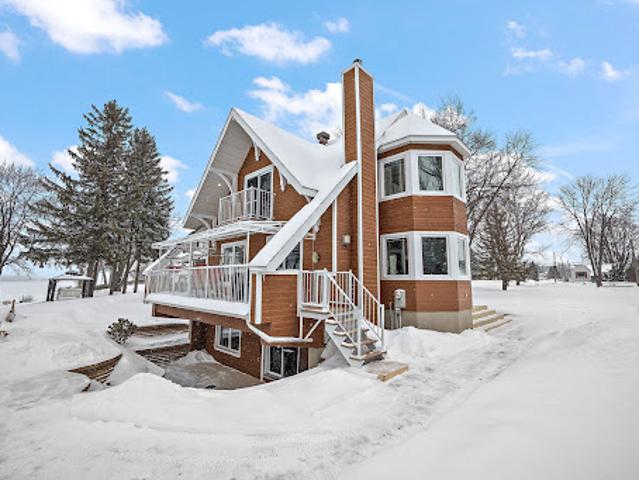 House for sale in Pierre-de Saurel, Quebec