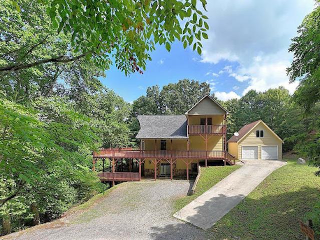 House for sale in Murphy