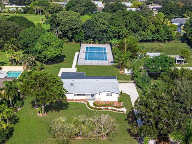 House for sale in Davie, Florida