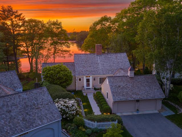 House for sale in New Hampshire