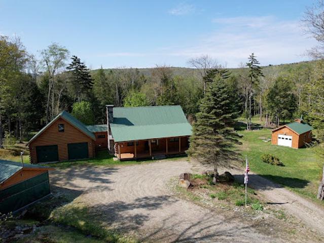 House for sale in Stratton, Vermont