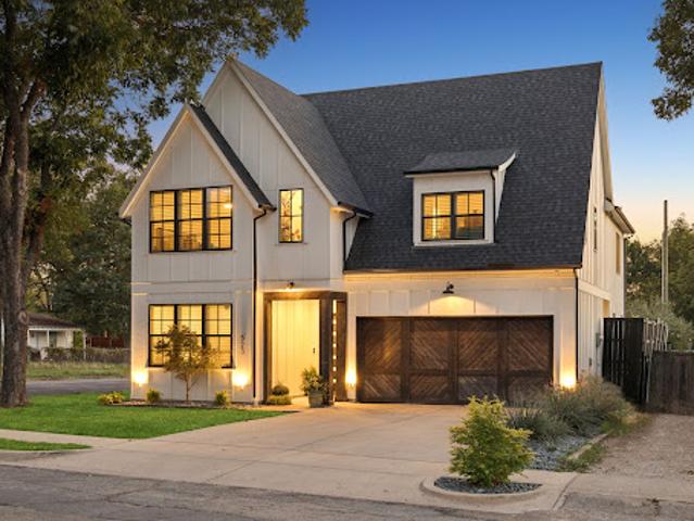 House for sale in Dallas, Dallas County