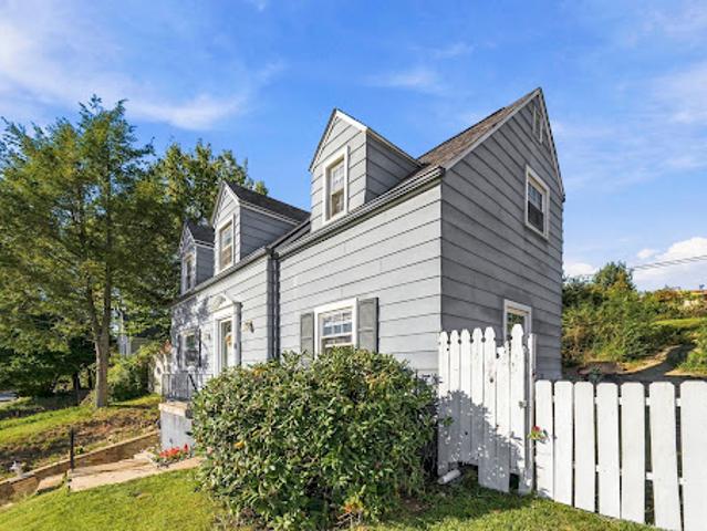 House for sale in Pittsburgh, Allegheny County