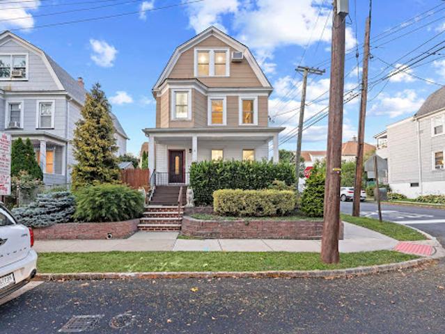 House for sale in Bloomfield, New Jersey