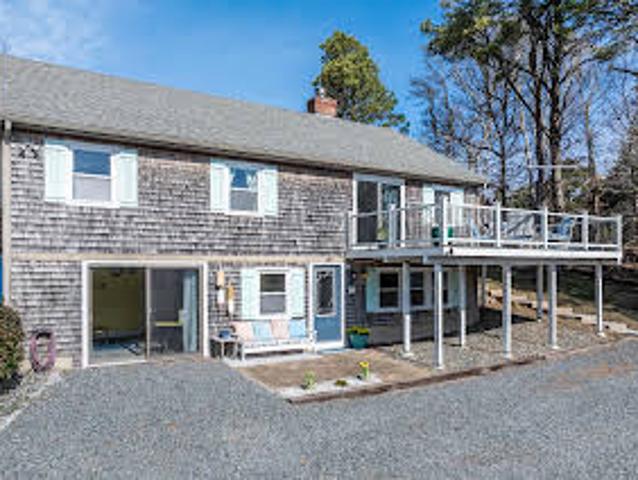 House for sale in Eastham