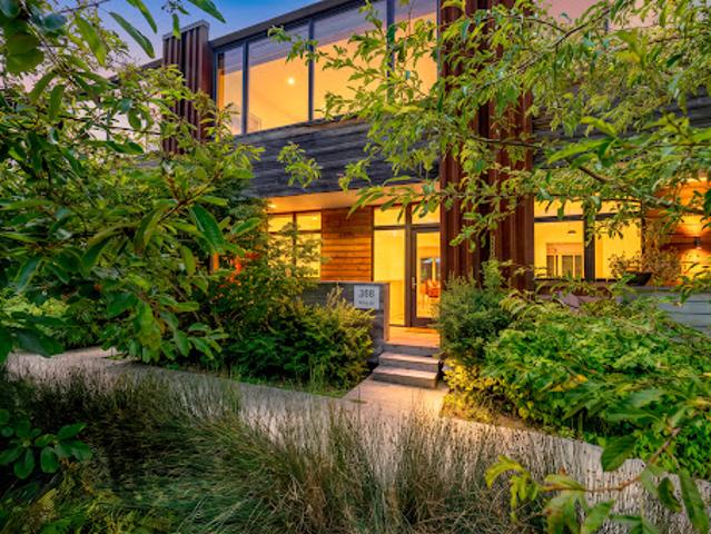 House for sale in Bainbridge Island, Washington