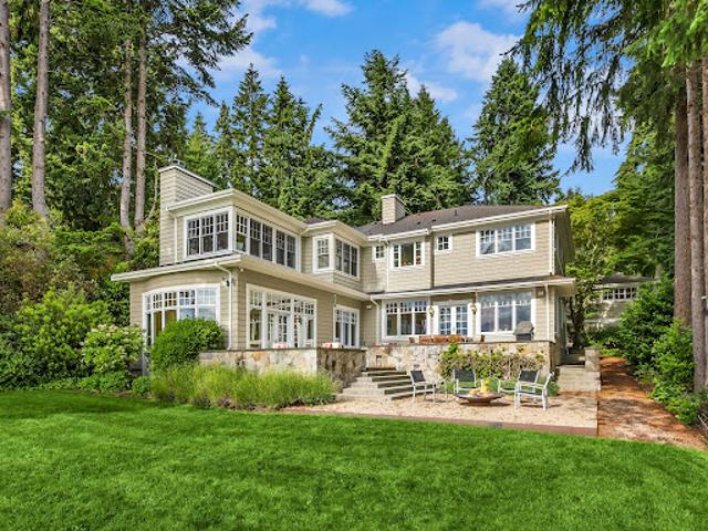 House for sale in Bainbridge Island, Washington