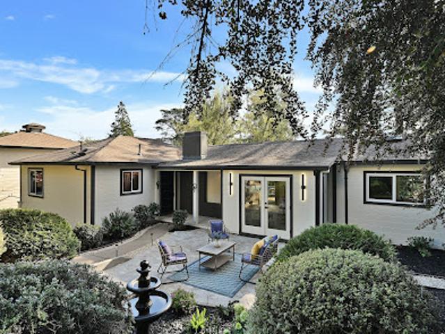 House for sale in Oakland, Alameda County