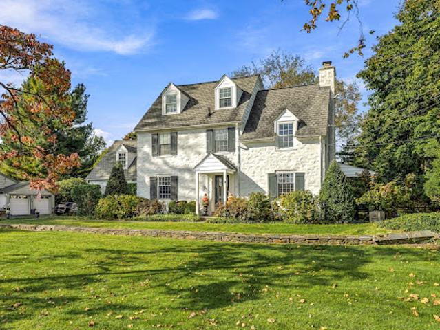 House for sale in Devon, Easttown Township