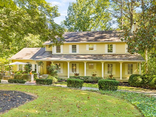 House for sale in Sandy Springs, Fulton County