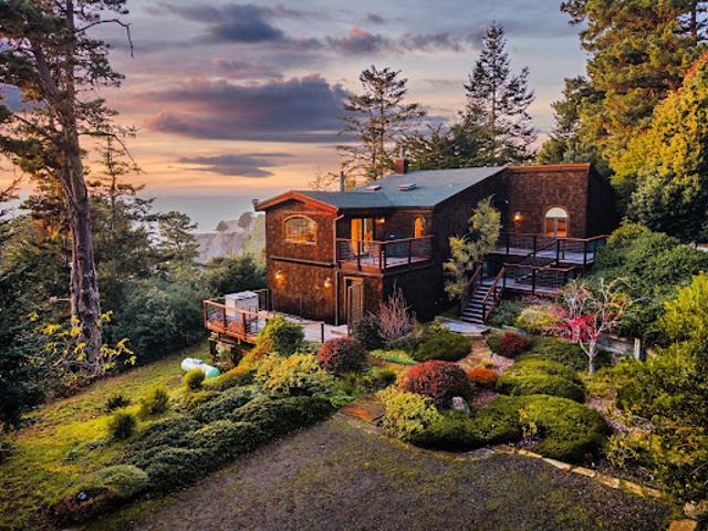 House for sale in Elk, California