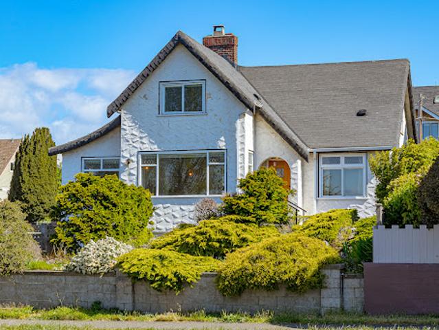 House for sale in Victoria, British Columbia