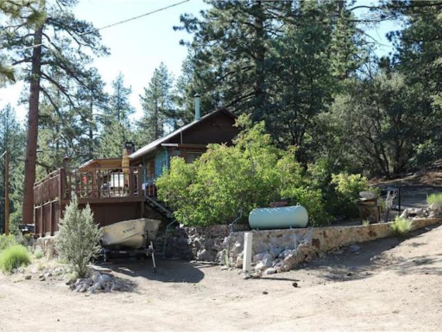 House for sale in Fawnskin, California