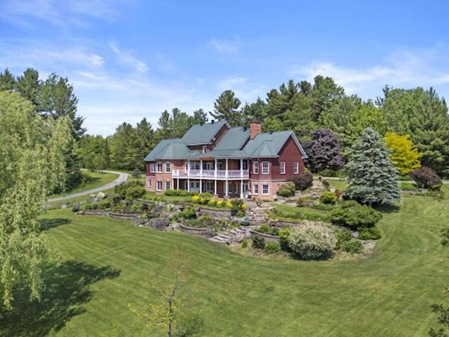 House for sale in Memphrémagog, Quebec