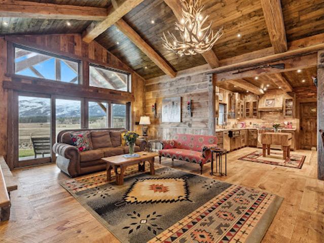 House for sale in Ravalli, Montana