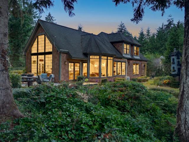 House for sale in Long Beach, Washington