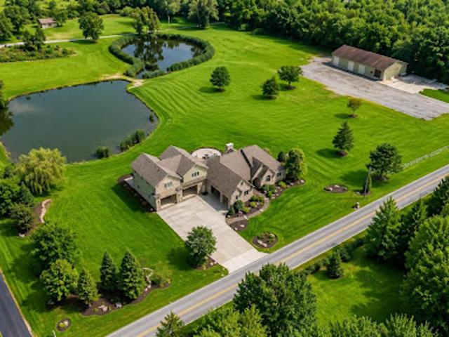 House for sale in Crown Point, Lake County
