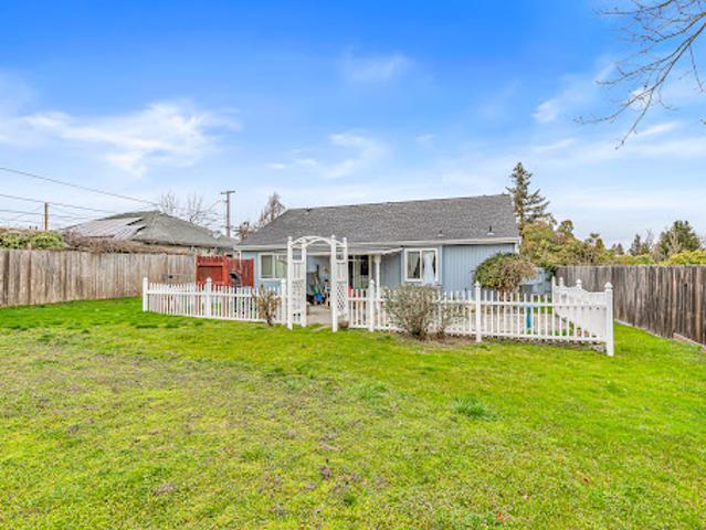 House for sale in Medford