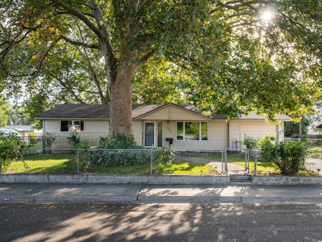 House for sale in Kennewick, Benton County