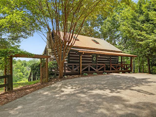 House for sale in Blue Ridge House for sale in Blue Ridge