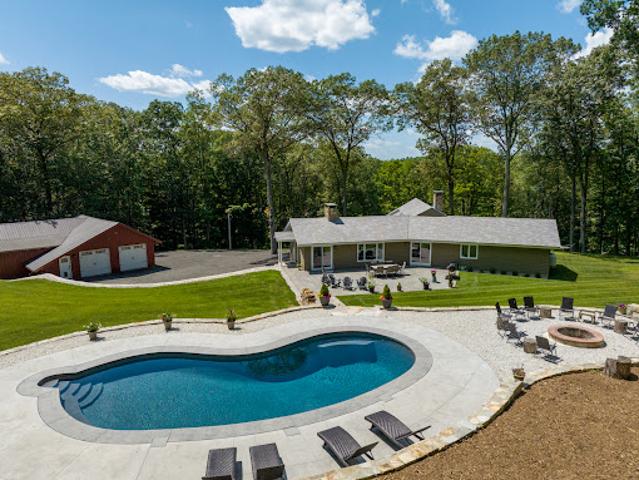House for sale in Roxbury, Connecticut