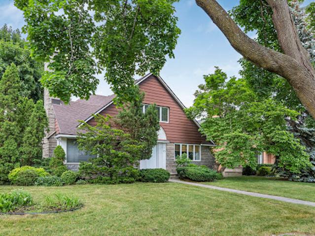 House for sale in Mount Royal