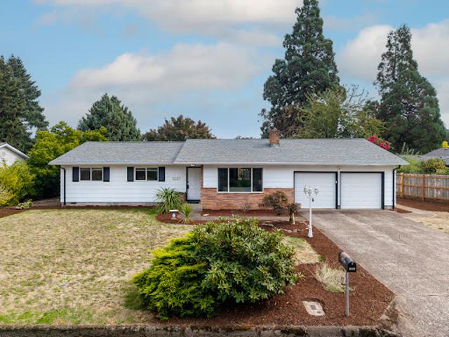 House for sale in Albany, Linn County