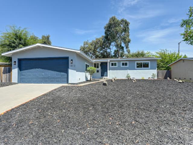 House for sale in Roseville